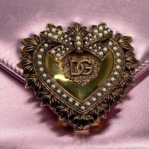 Dolce & Gabbana Devotion metallic leather shoulder bag - Picture 6 of 16